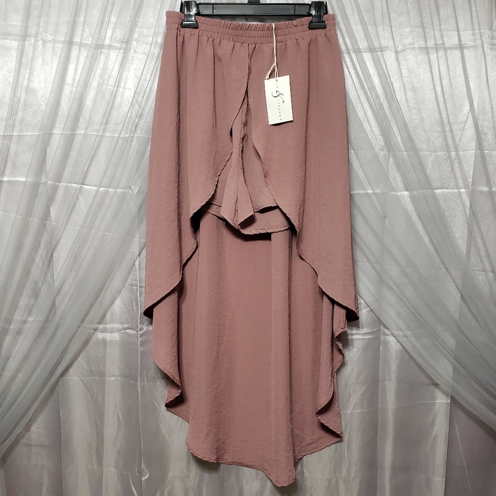 First Love NWT Sz L Overlay Dress Shorts MaxiSkirt - Picture 2 of 10